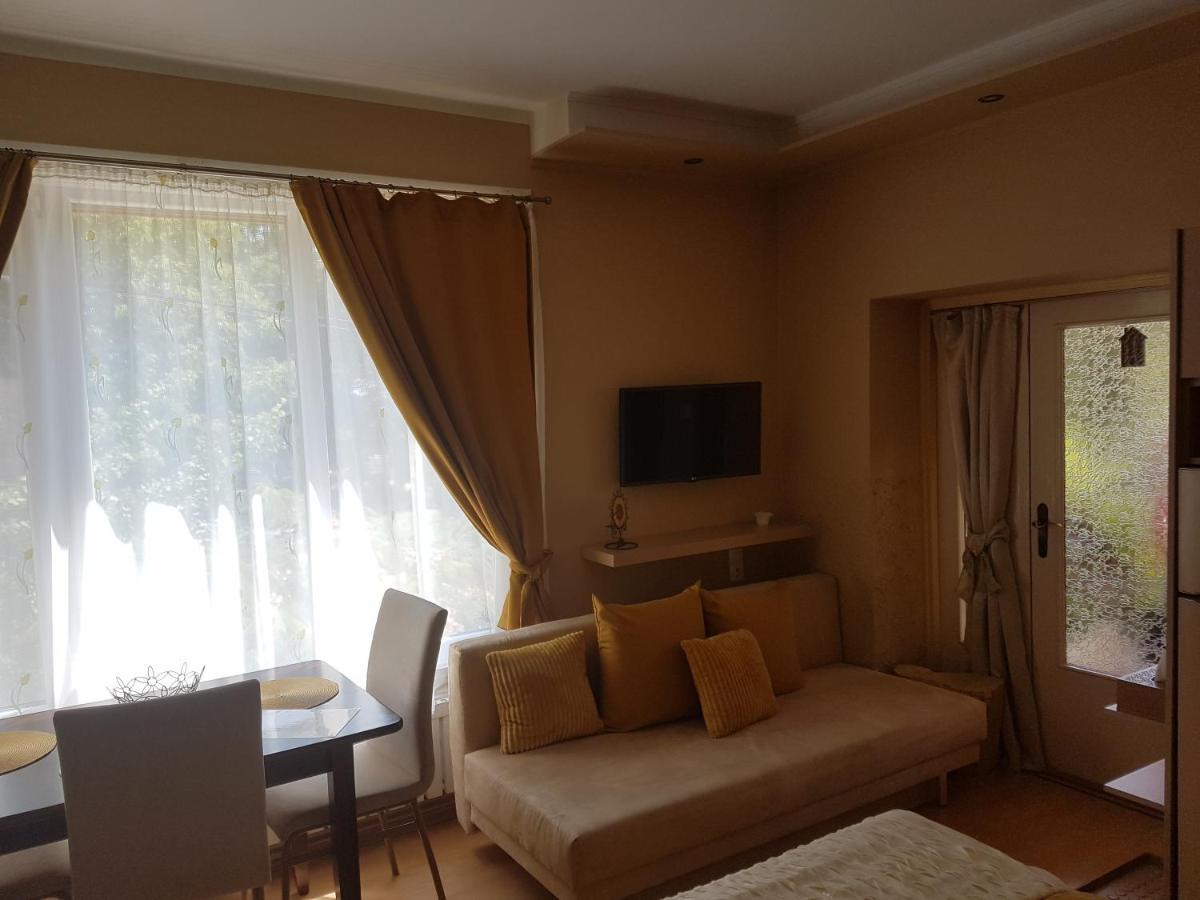 Rozsa Apartman Alsóörs المظهر الخارجي الصورة