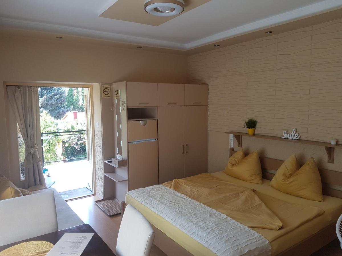 Rozsa Apartman Alsóörs المظهر الخارجي الصورة
