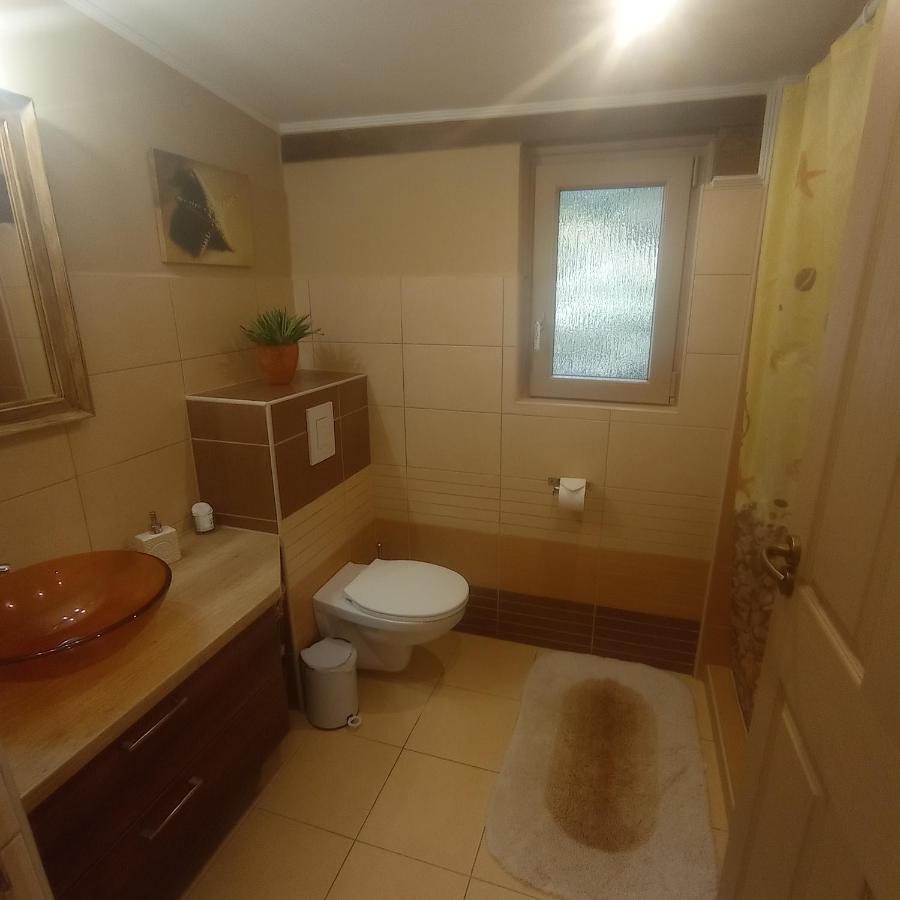 Rozsa Apartman Alsóörs المظهر الخارجي الصورة