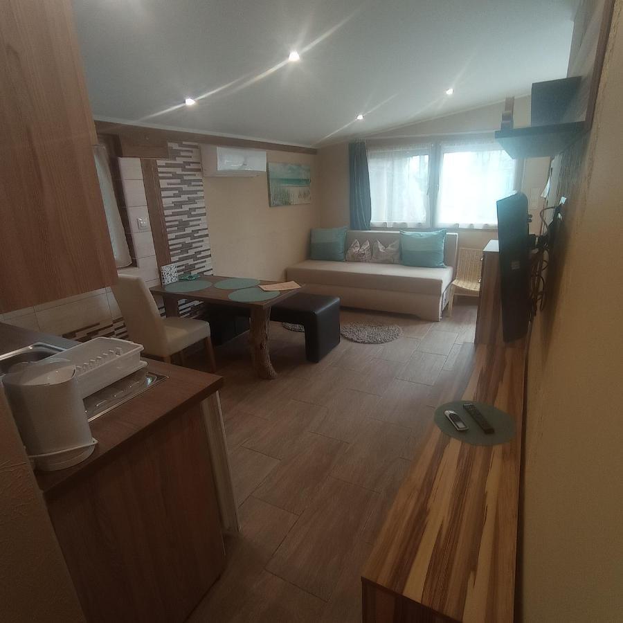 Rozsa Apartman Alsóörs المظهر الخارجي الصورة