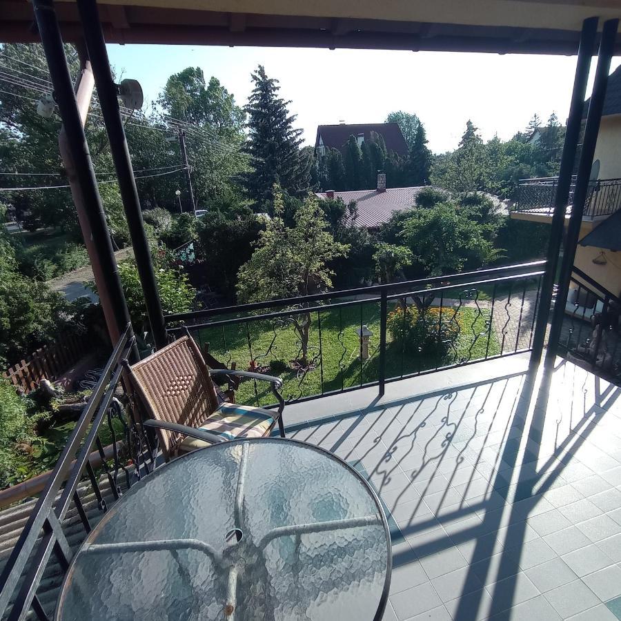 Rozsa Apartman Alsóörs المظهر الخارجي الصورة